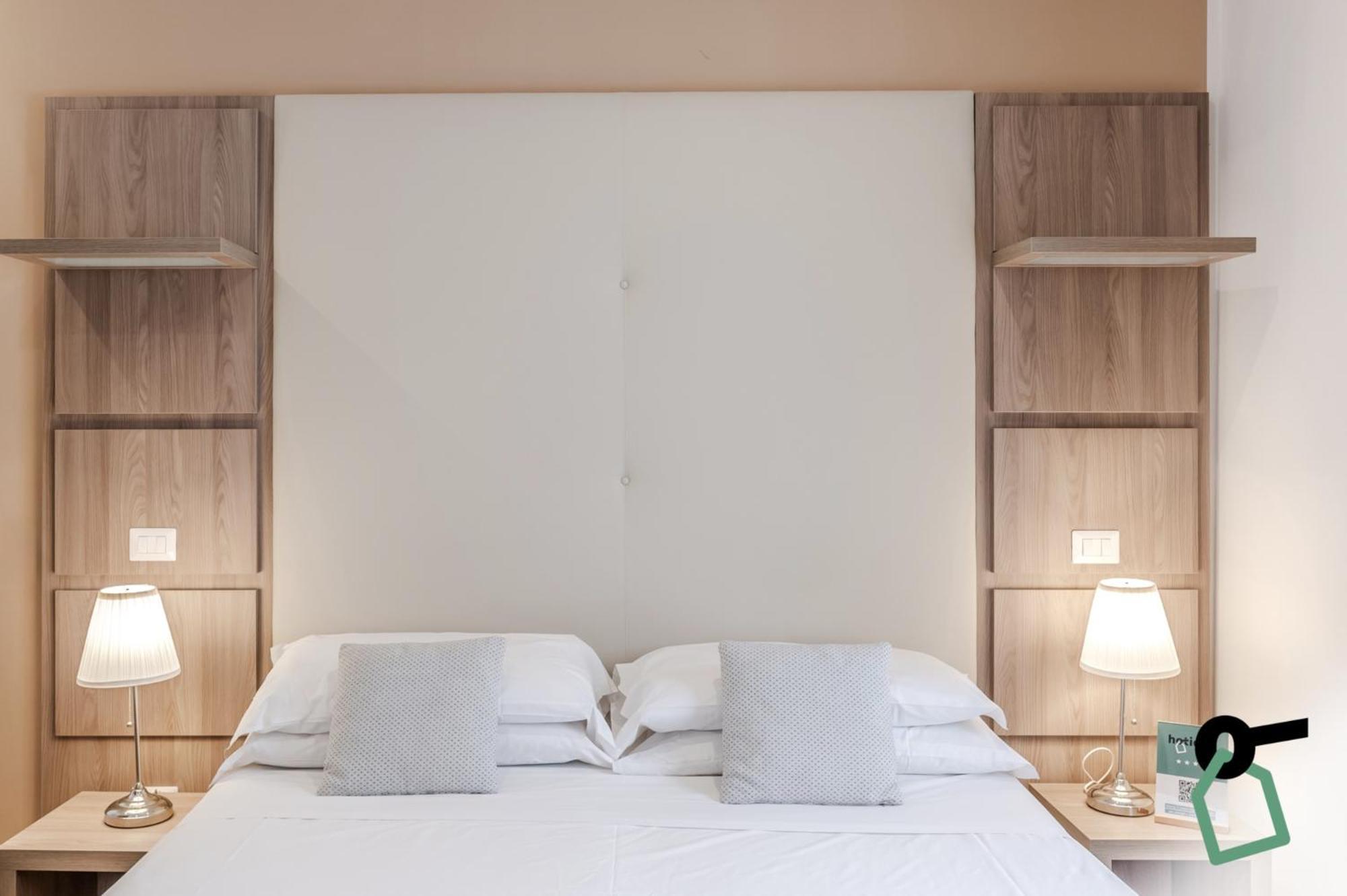 Hotiday Room Collection - Napoli Residenza Scarlatti Ngoại thất bức ảnh