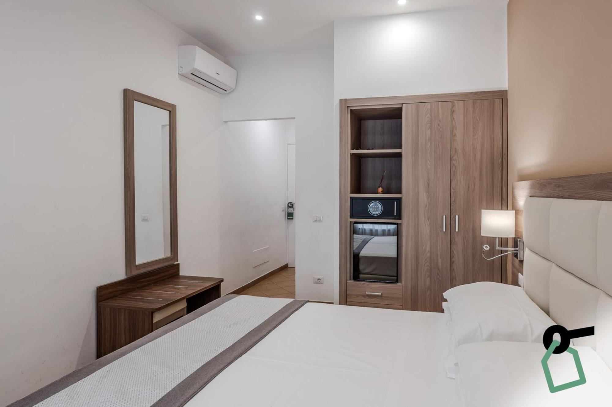 Hotiday Room Collection - Napoli Residenza Scarlatti Ngoại thất bức ảnh